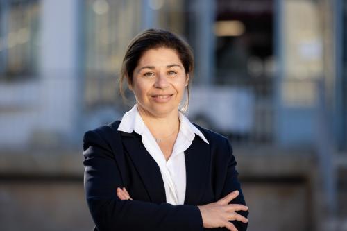 Découvrez qui est Florence Chartier-Loman, son rôle dans le projet Fouras 2026, ses engagements pour la commune et son parcours en tant que première adjointe à Fouras.